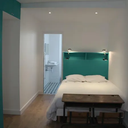 Les Toits De Bed & Breakfast 4*