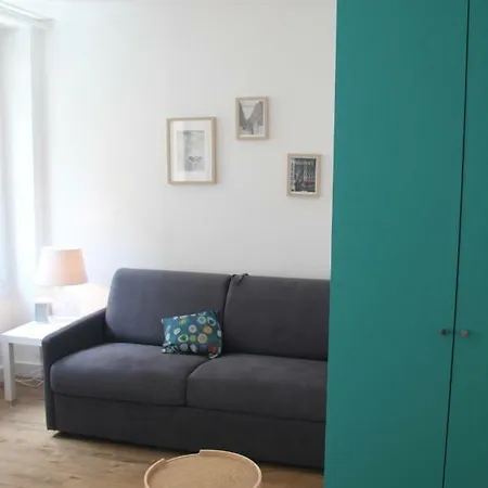 Les Toits De Bed & Breakfast